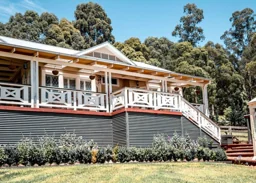 Rosemont House Luxury B&B - Noojee logo